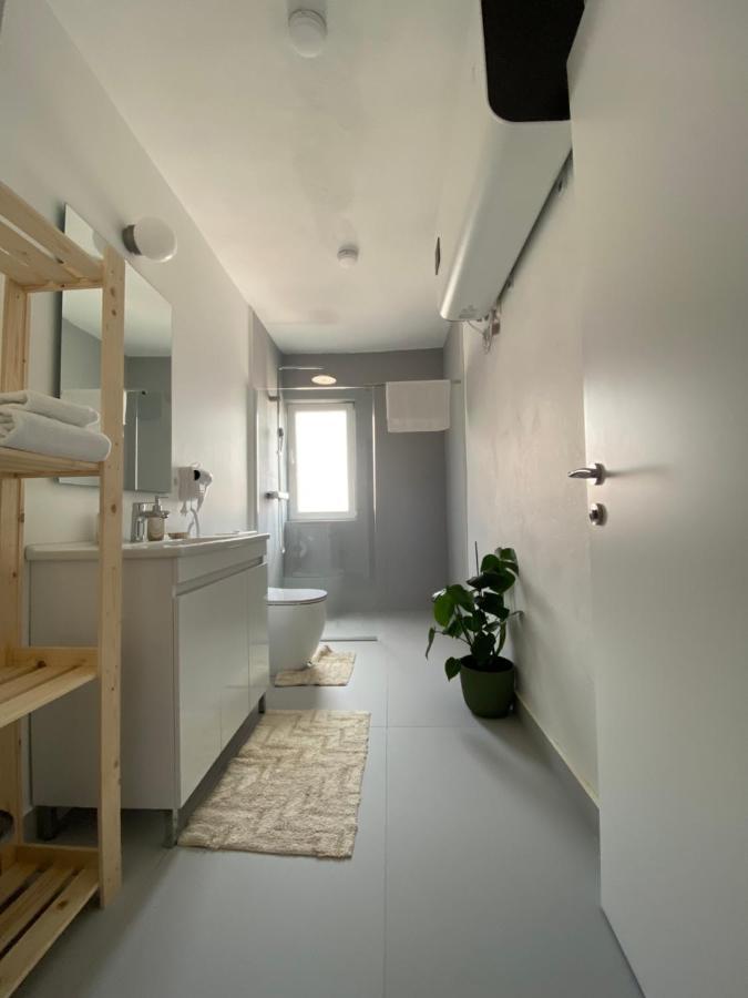 Lucas Central Oasis Studios Tirana Exterior photo